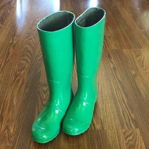 Tall rain boots